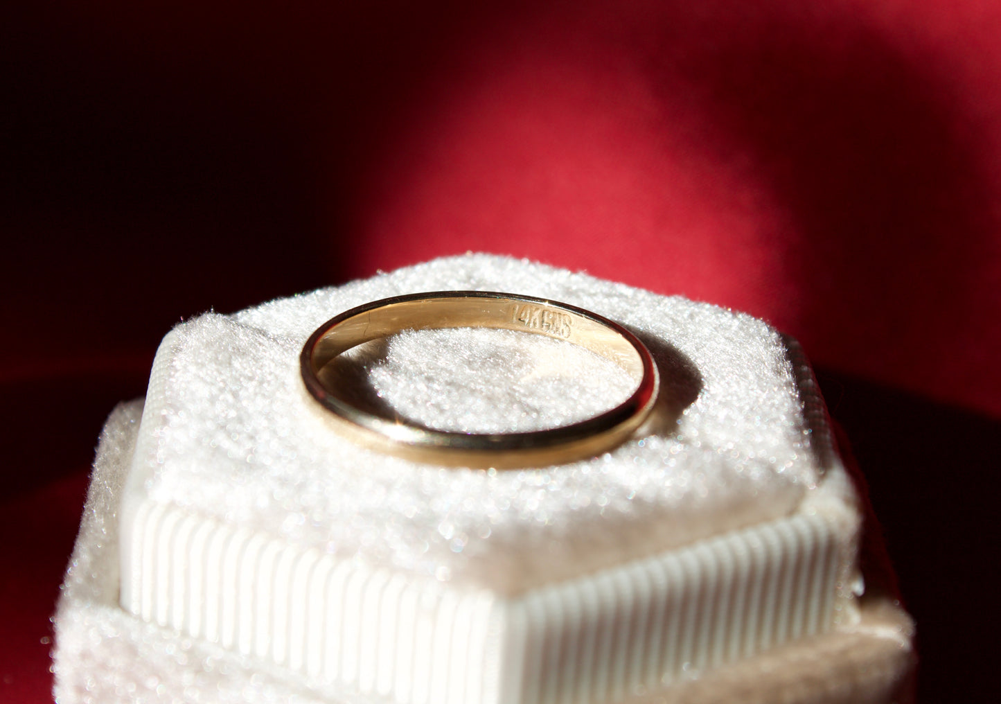 14K Gold band ring size 7