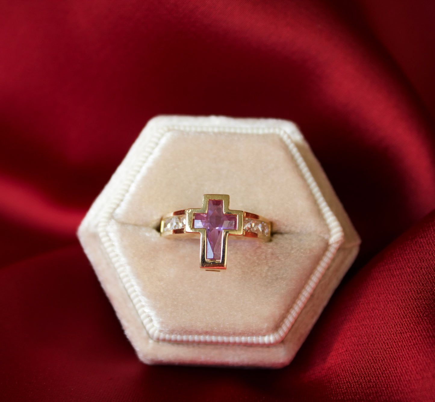 14K Gold purple stoned cross ring size 7